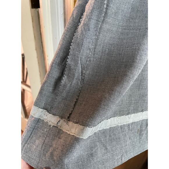 1950s Gray Wiggle Dress by Roseweb NY – Vintage Sheath with Side Zip - Picture 9 of 14